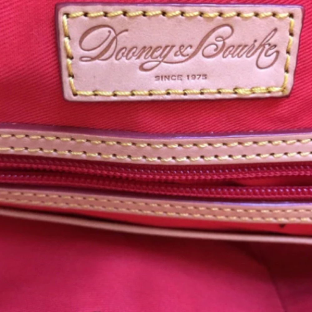 Dooney & Bourke | Bags | XL Pink Leather Snakeskin Print Zip Tote Bag | Rare! - Picture 2 of 16